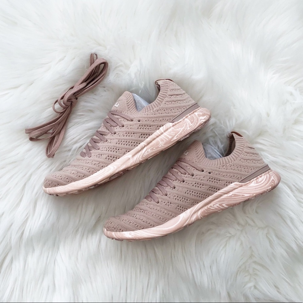 APL Women’s Techloom Wave Shoes
